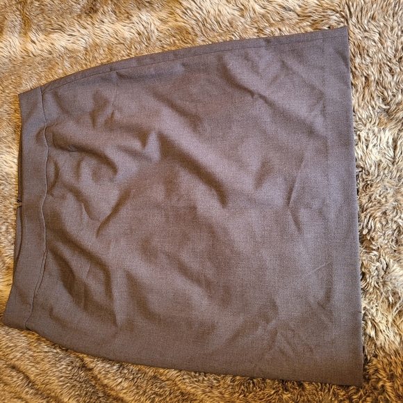 Calvin Klein charcoal grey pencil skirt (size 14) - Picture 5 of 6